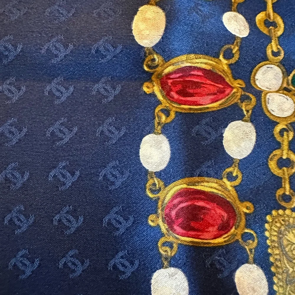 CHANEL Silk Chain Color Stone Scarf Navy Blue CC Coco Mark Logos COA w/ Box - Picture 9 of 14